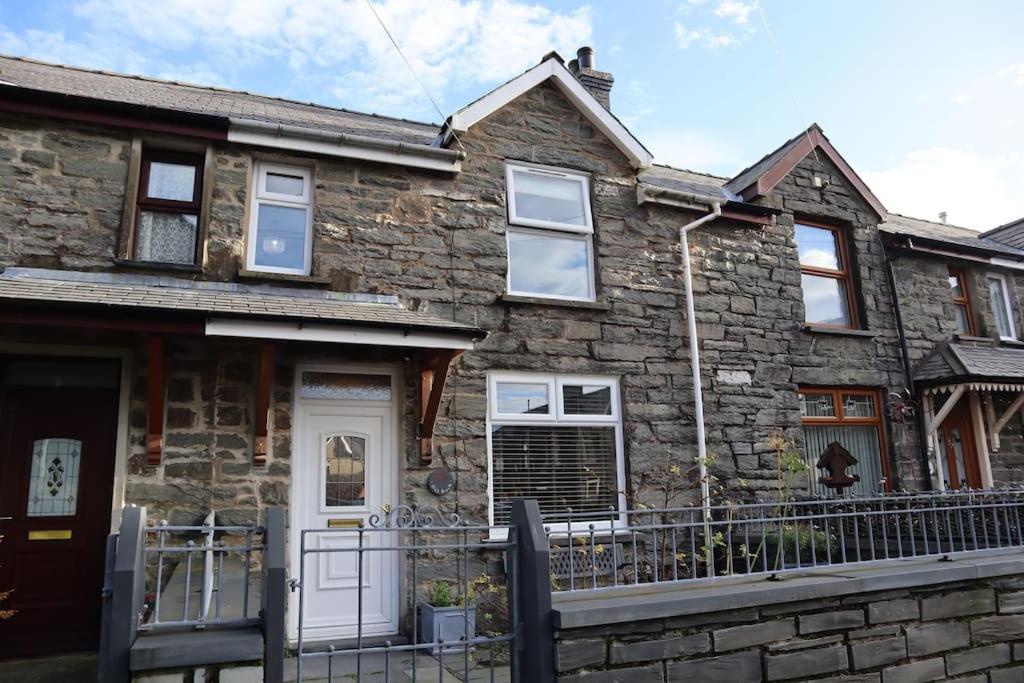 באלנאו פסטיניוג Dol Bach - Your Homely Welsh Cottage In The Heart Of Snowdonia מראה חיצוני תמונה