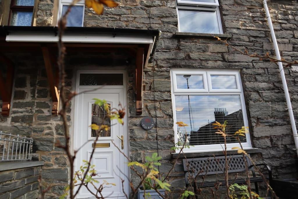 באלנאו פסטיניוג Dol Bach - Your Homely Welsh Cottage In The Heart Of Snowdonia מראה חיצוני תמונה